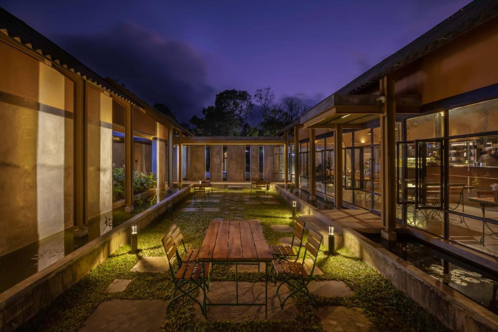 Misty Mountain Experience By Perfect Stays Pīrmed Exterior foto